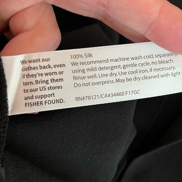 Eileen Fisher 100% Silk Long Sleeveless Top - Picture 12 of 16